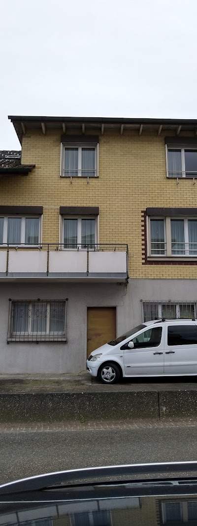Alters- und Pflegeheim 'Lueg is Land' AG Foto 3