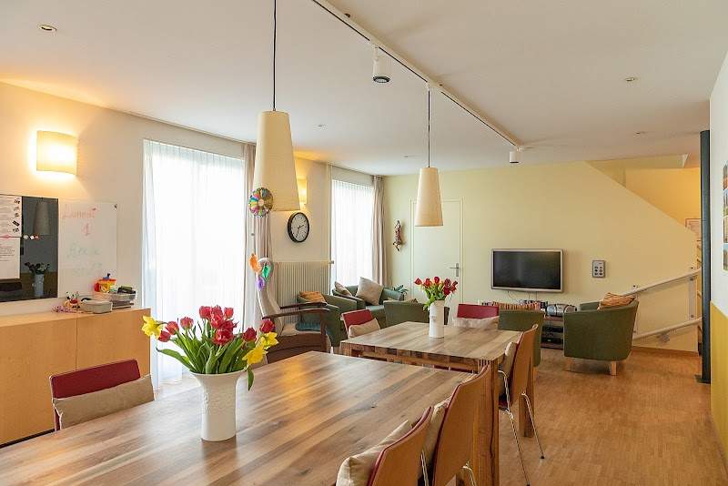 Pflegewohnung Oasi, Sawia Cura nella vecchiaia - Vivere nel quartiere Foto 1